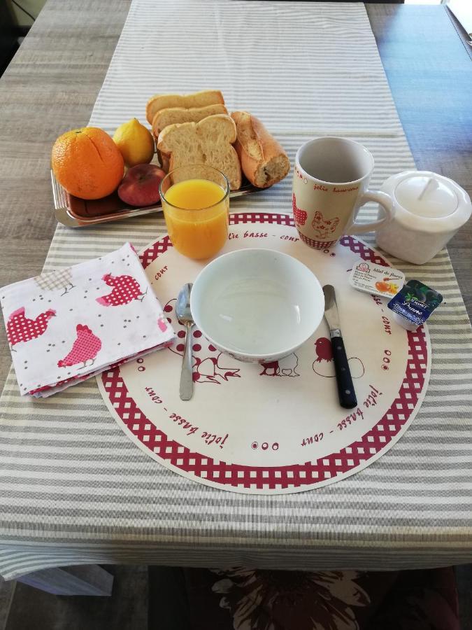 Bed and Breakfast Du Coq A L'Ame Naves  Exterior foto